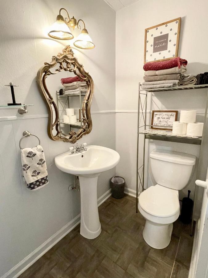 The Lafayette 'Tiny Home' Apartment Luaran gambar